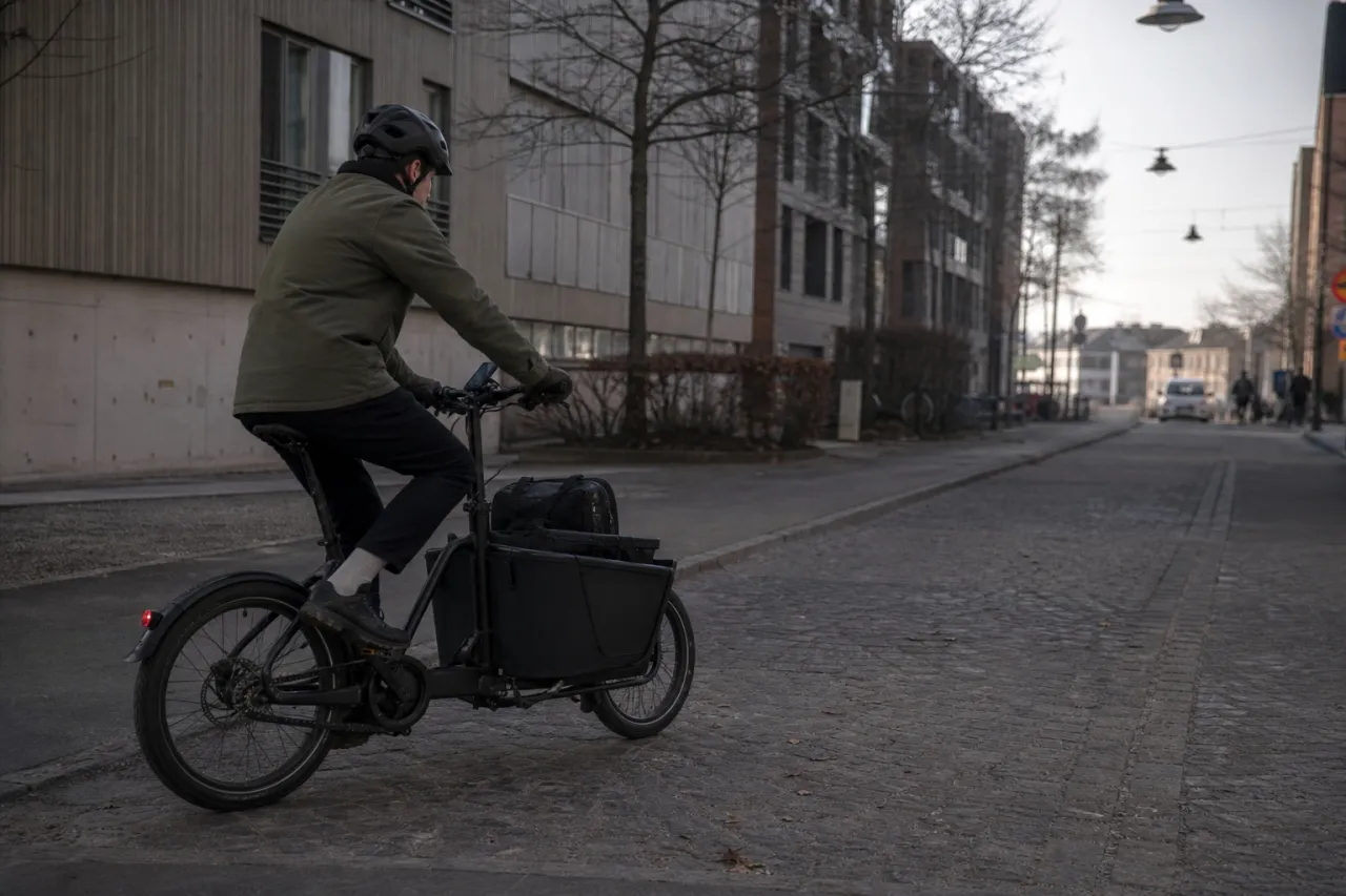 Fjädring på pendlar-elcykel: ger det verklig komfort eller mest extra vikt